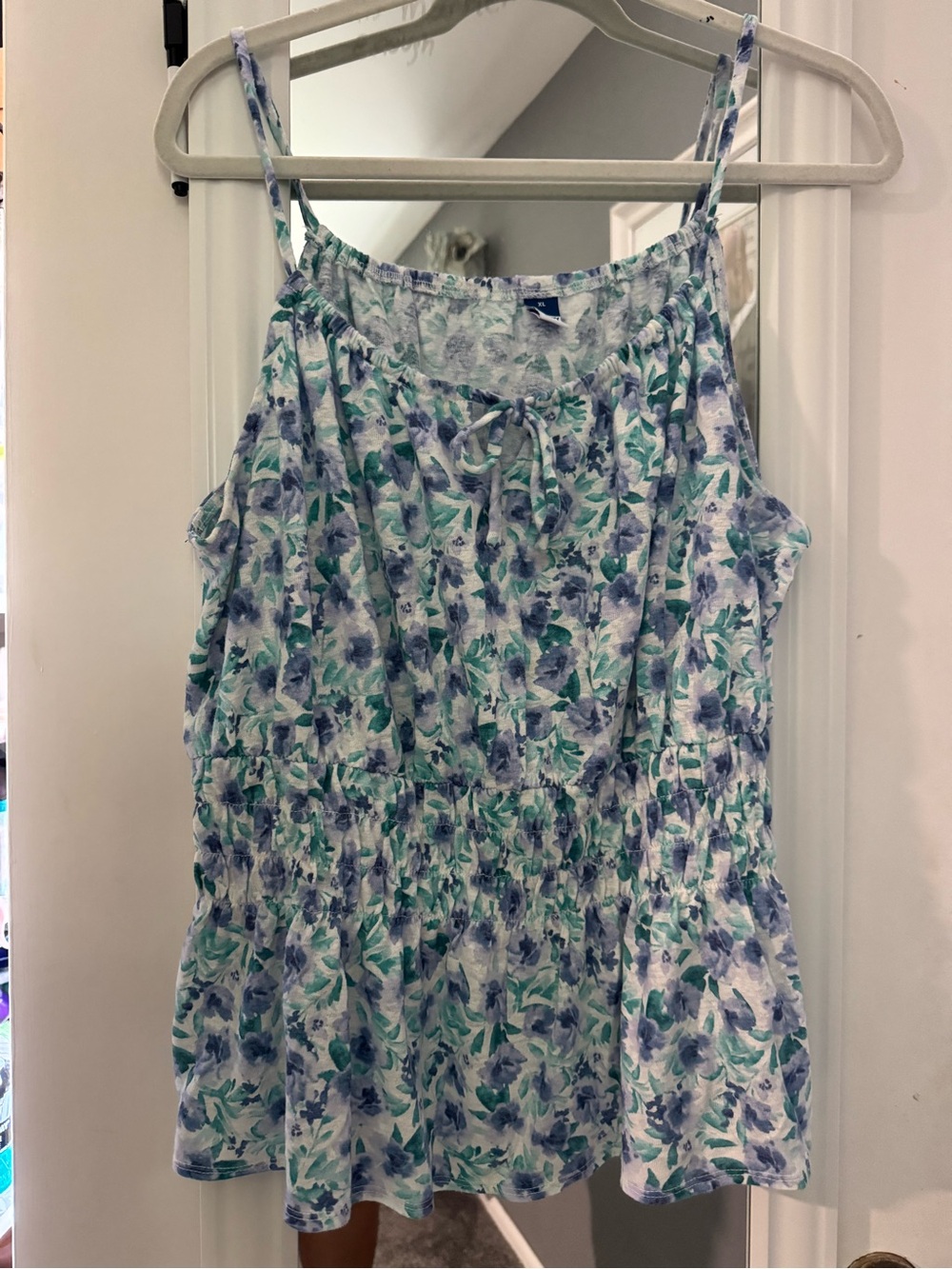 Old Navy Floral Ruched Sleeveless Top